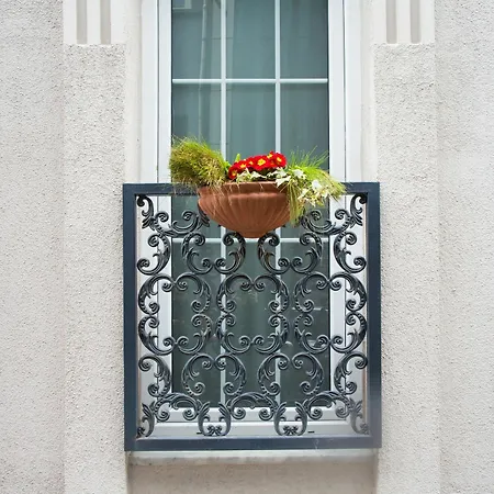 Artdeco Istanbul