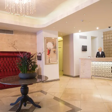 Artdeco Hotel 3*
