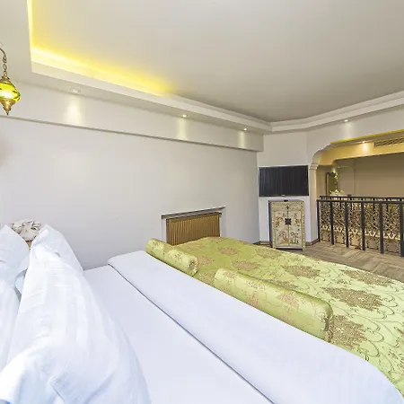 Artdeco Hotel 3*