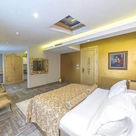 Artdeco Hotel 3*